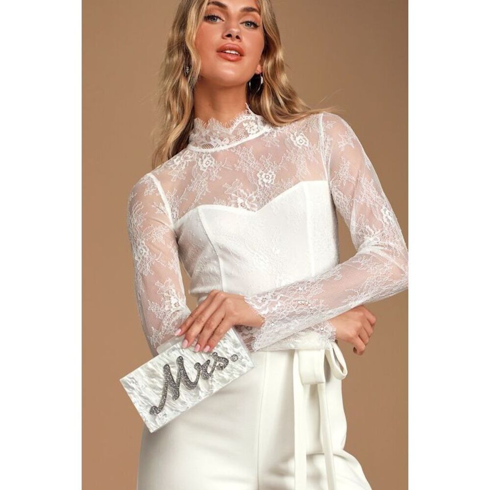Mrs. Bridal White And Silver Glitter Acrylic Box Clutch